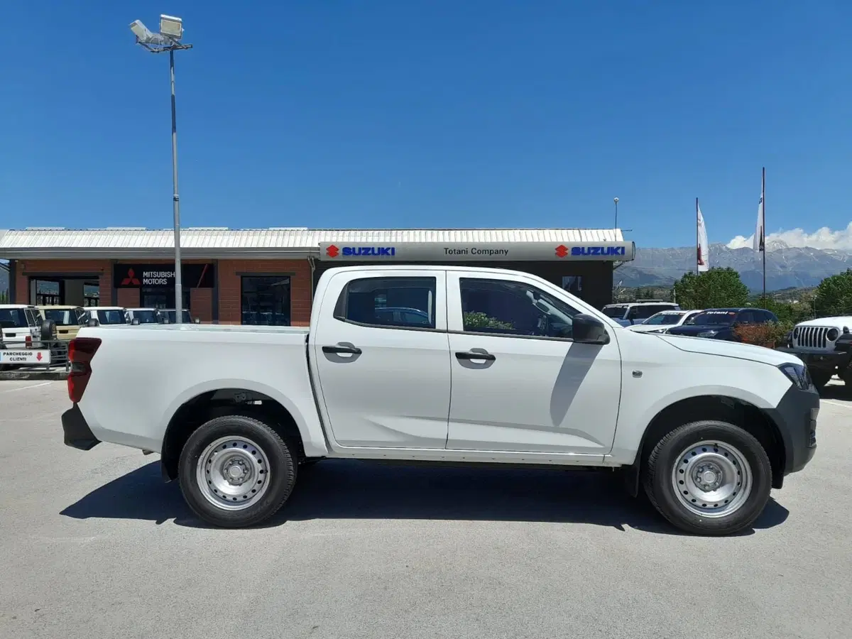Isuzu D-Max Pick-up nuova a L'Aquila (3)