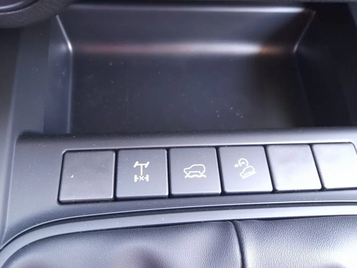Isuzu D-Max Pick-up nuova a L'Aquila (6)