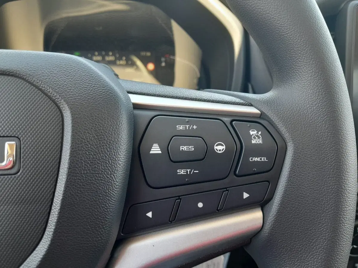 Isuzu D-Max Pick-up nuova a L'Aquila (9)