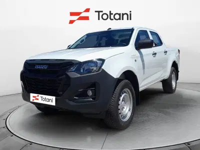 Isuzu D-Max Pick-up 2.2 crew B-Strong 4x4 nuova a L'Aquila
