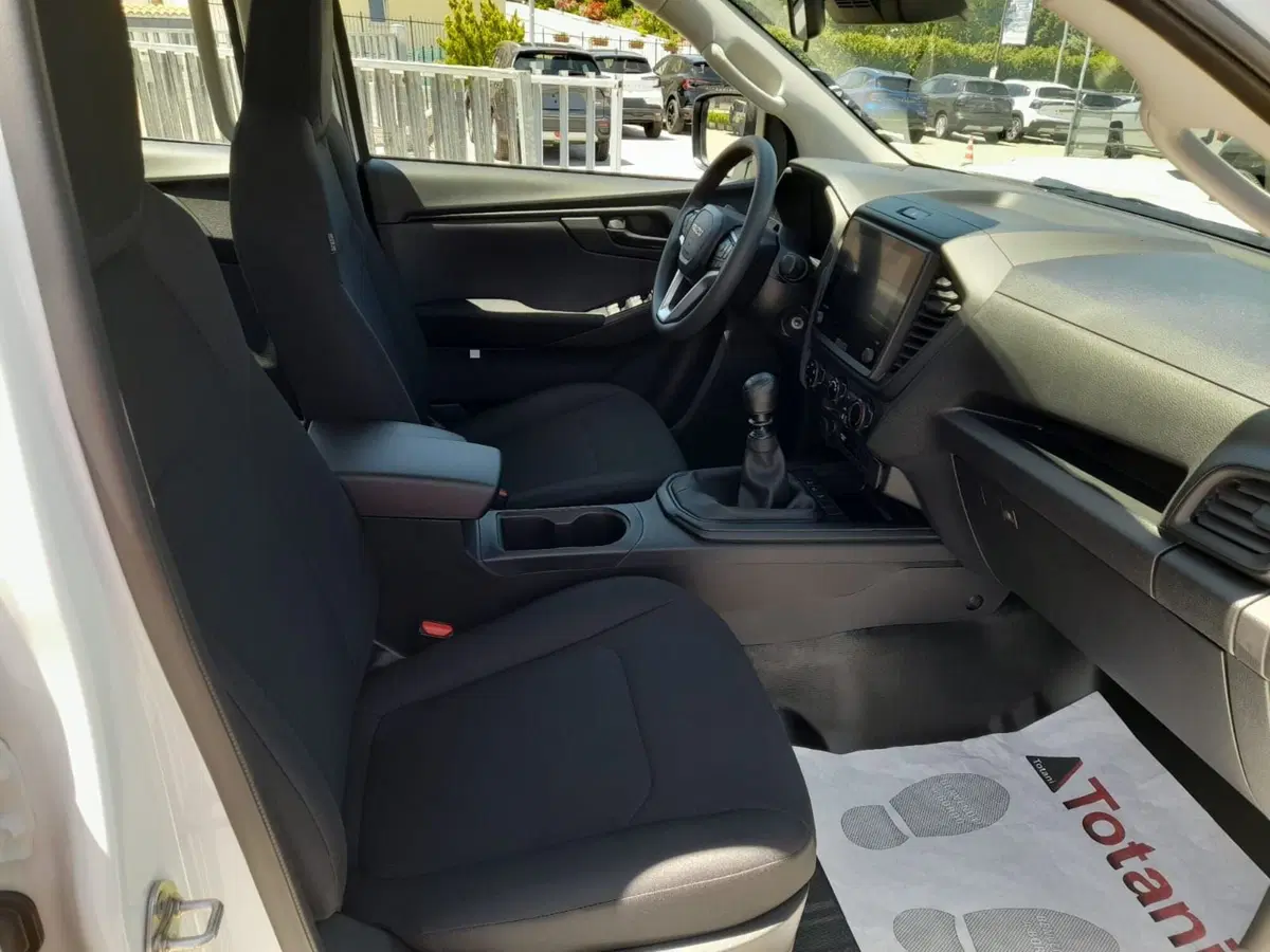 Isuzu D-Max Pick-up nuova a L'Aquila (14)