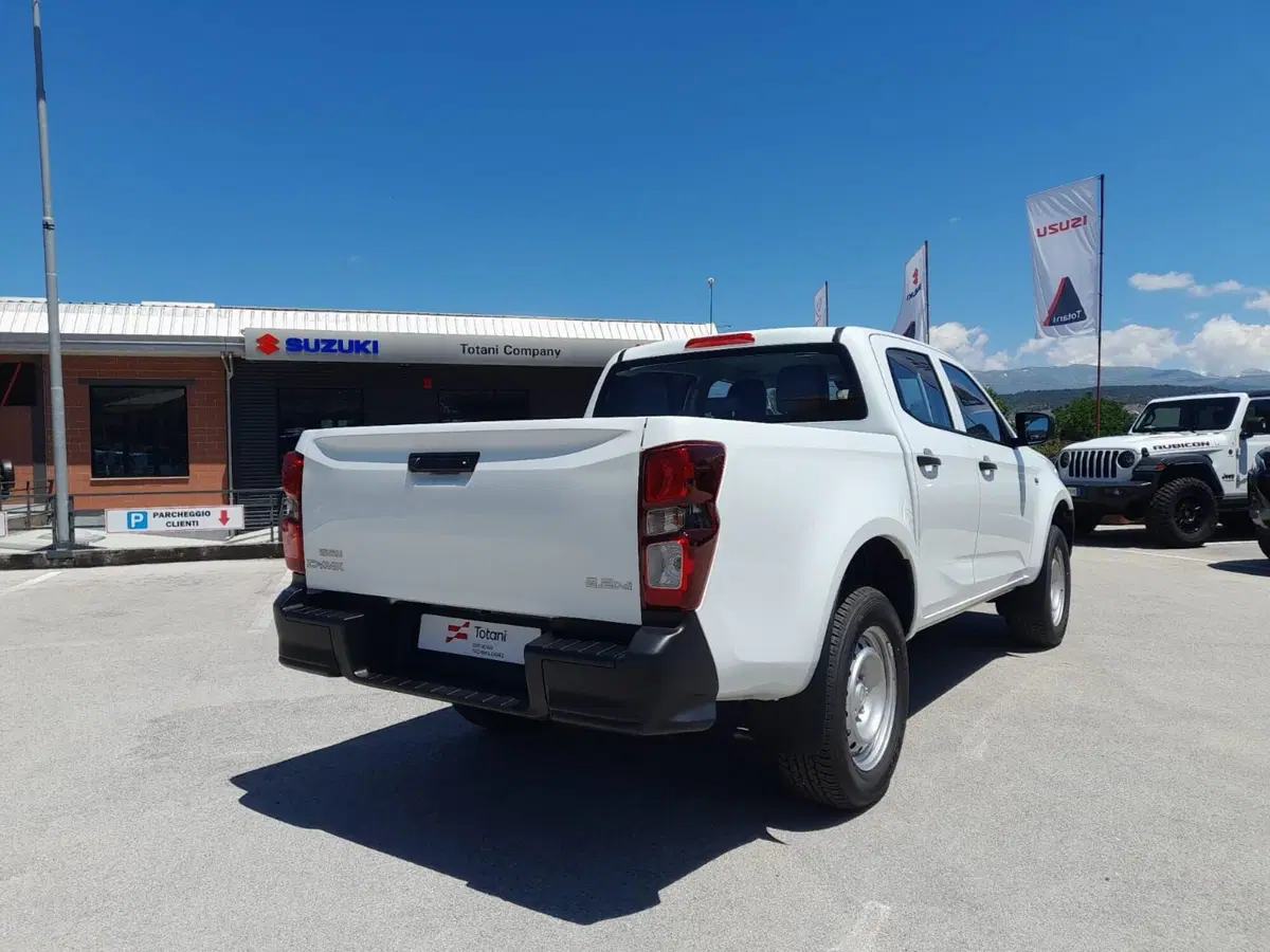 Isuzu D-Max Pick-up nuova a L'Aquila (20)