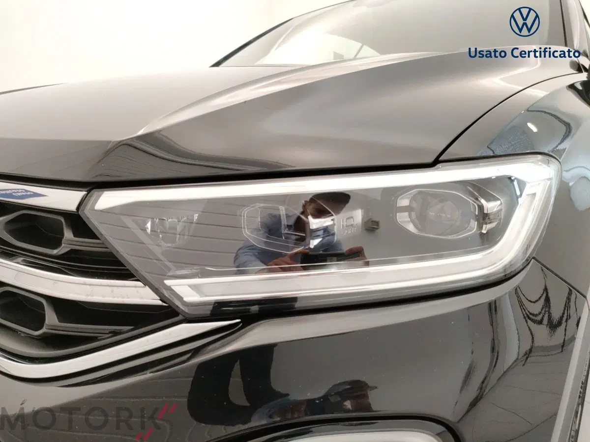 Volkswagen T-Roc Cabrio usata a Varese (11)
