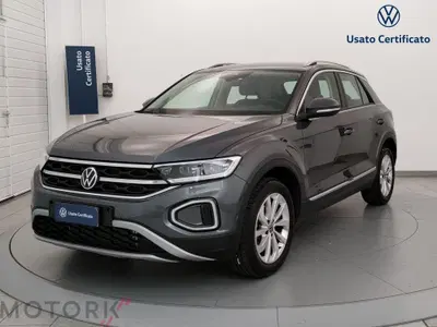 Volkswagen T-Roc 1.5 TSI ACT DSG Style BlueMotion Technology del 2023 usata a Busto Arsizio