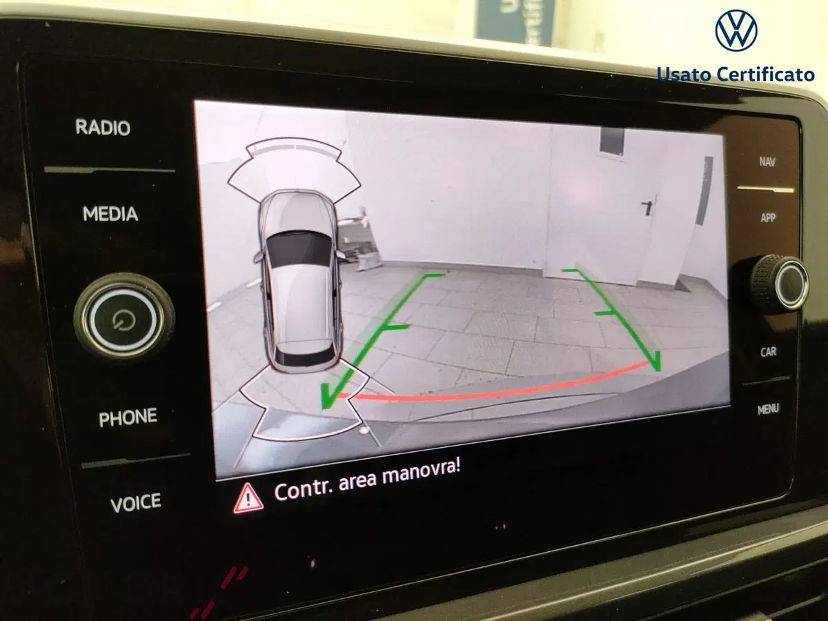 Volkswagen T-Roc usata a Varese (16)