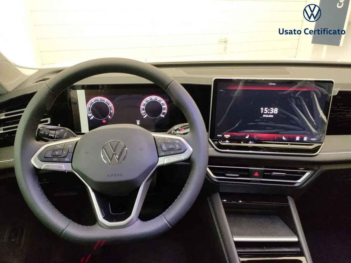 Volkswagen Tiguan nuova a Varese (12)