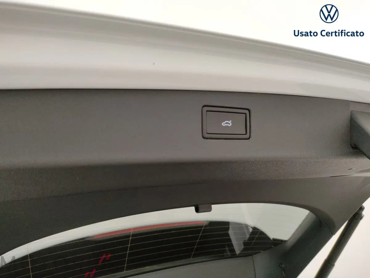 Volkswagen Tiguan nuova a Varese (17)