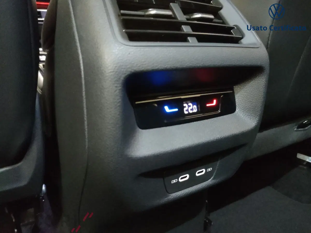 Volkswagen Tiguan nuova a Varese (18)