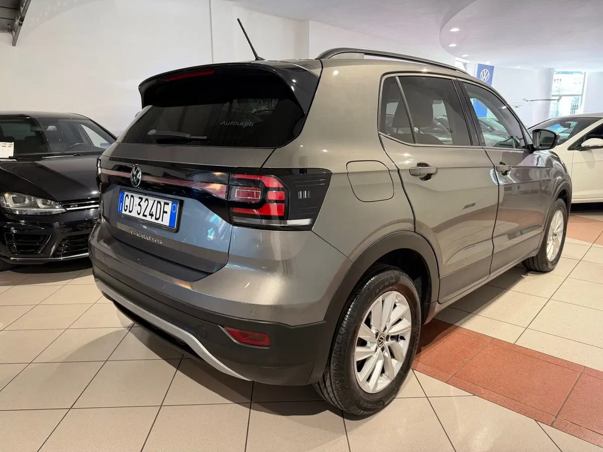 Volkswagen T-Cross usata a Genova (5)