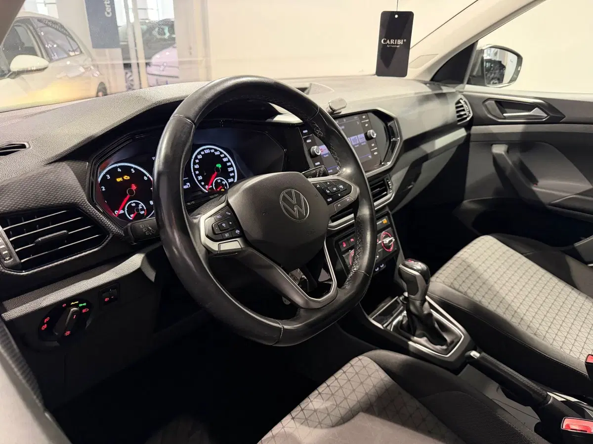 Volkswagen T-Cross usata a Genova (8)