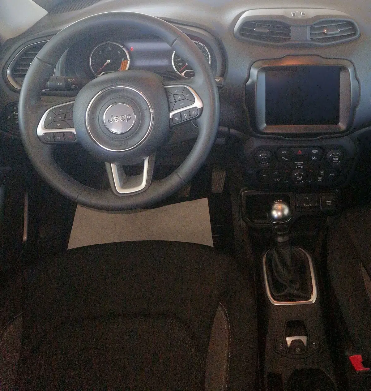 Jeep Renegade usata a Terni (11)