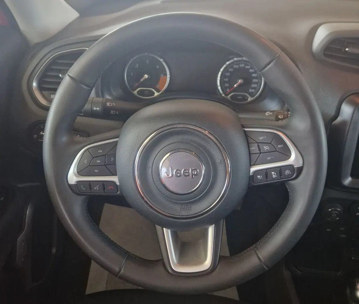 Jeep Renegade usata a Terni (12)