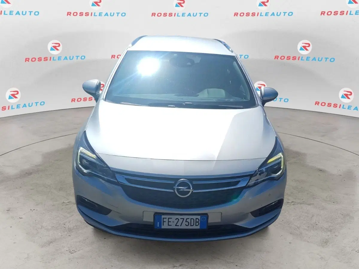 Opel Astra Station Wagon usata a Massa-Carrara (5)