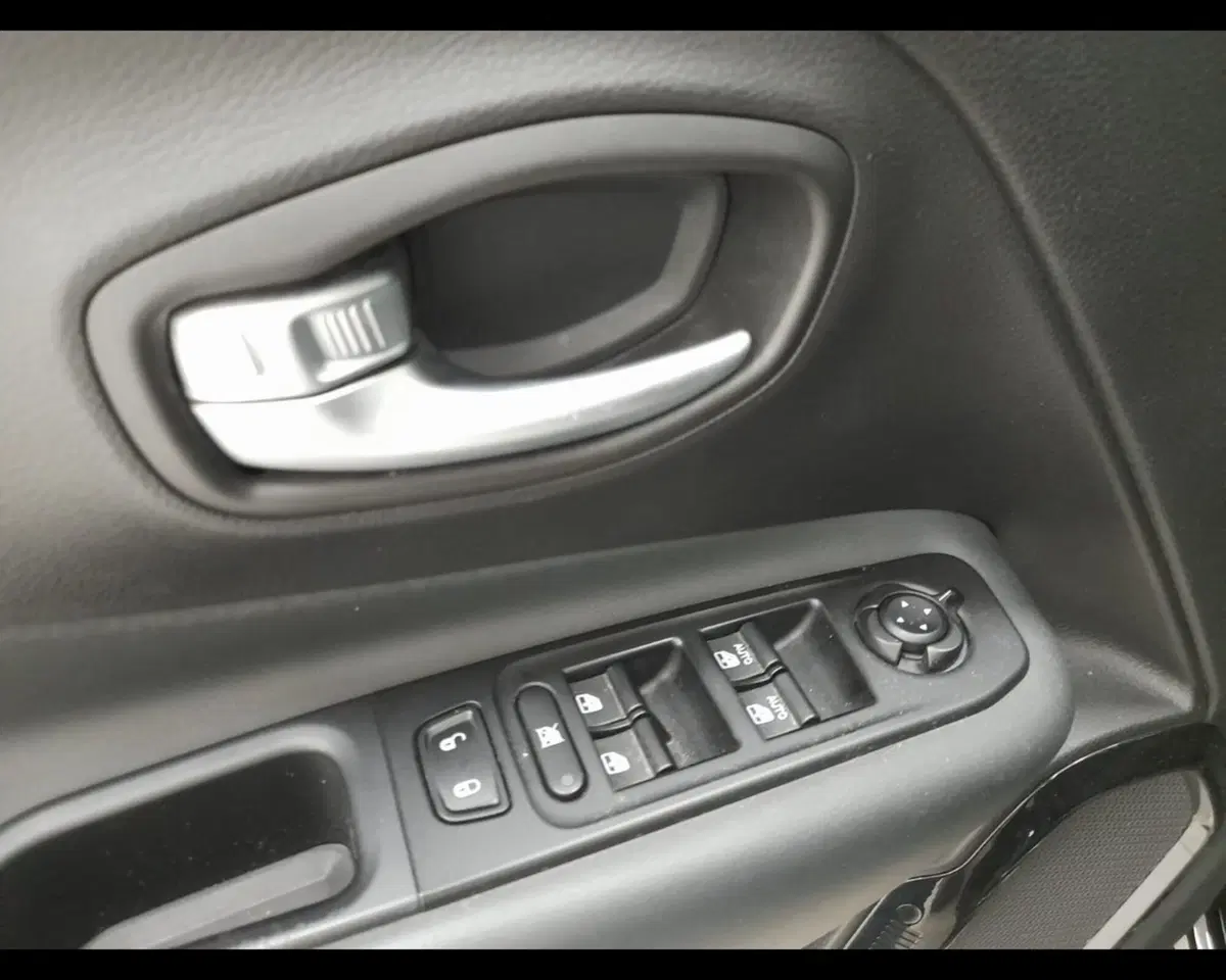Jeep Renegade usata a Alessandria (15)