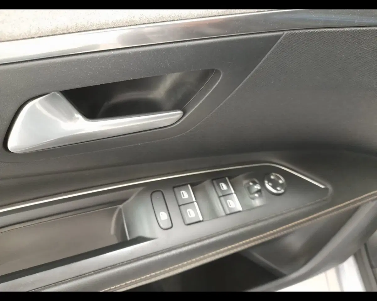 Peugeot 3008 usata a Alessandria (11)