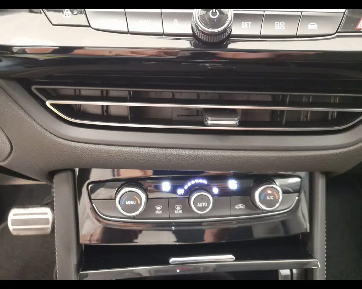 Opel Grandland usata a Alessandria (14)
