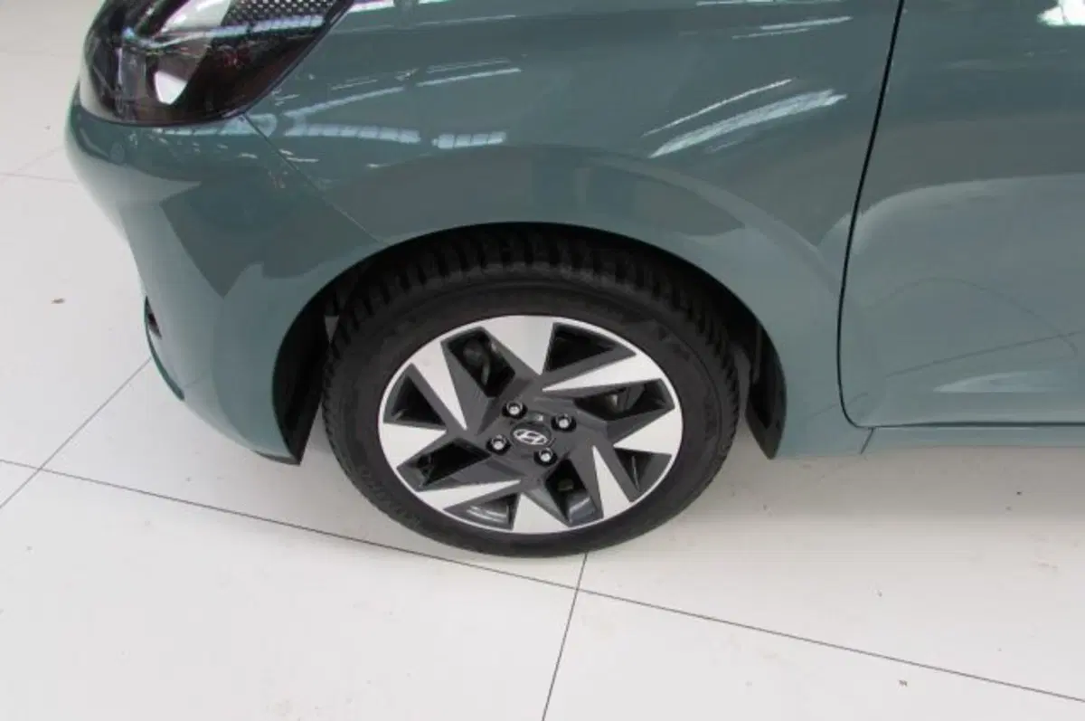 Hyundai i10 usata a Milano (6)