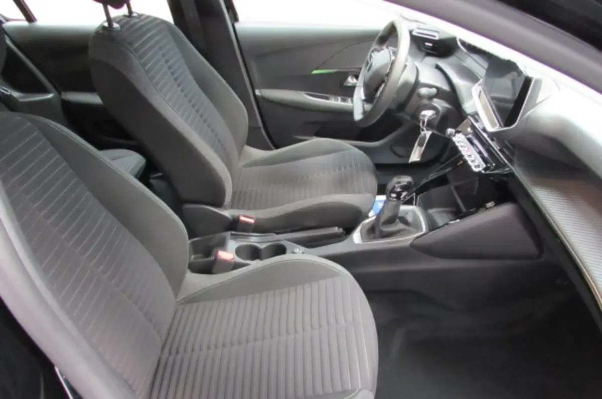 Peugeot 208 usata a Milano (16)