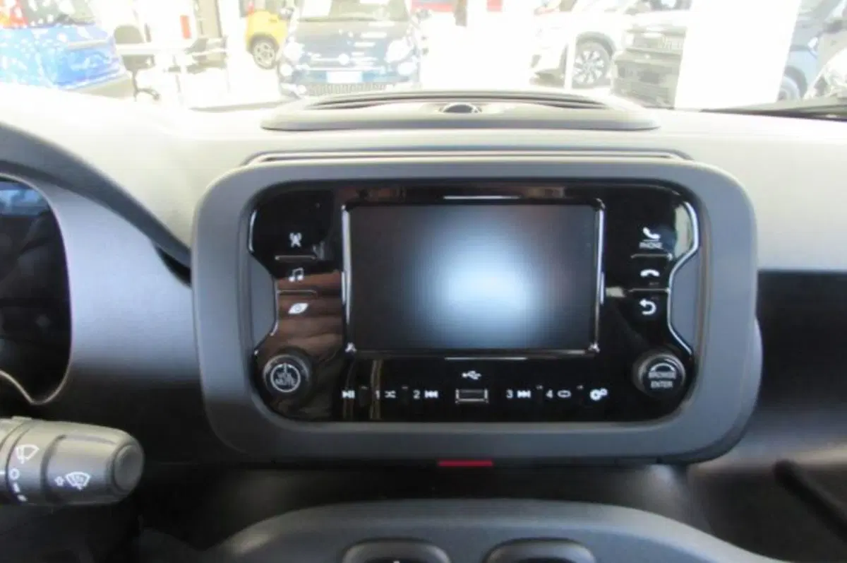 Fiat Panda nuova a Milano (9)