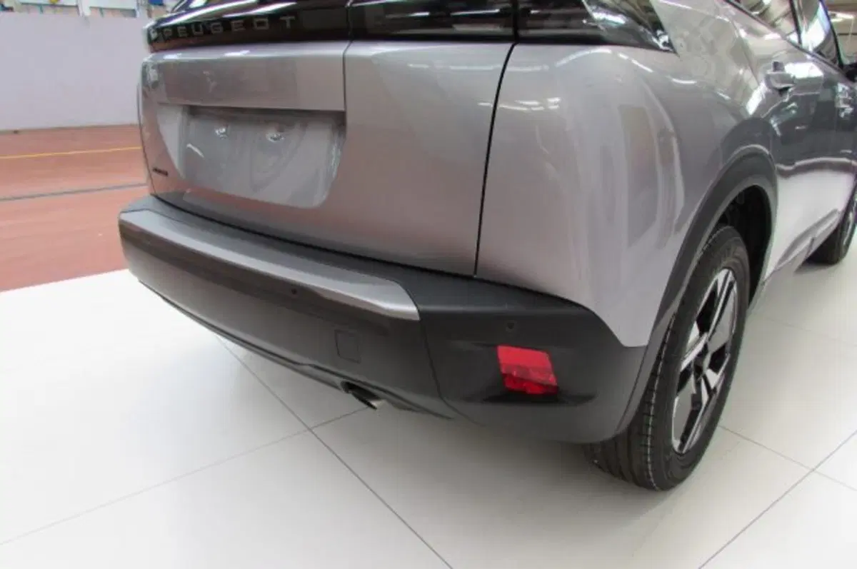 Peugeot 2008 nuova a Milano (15)