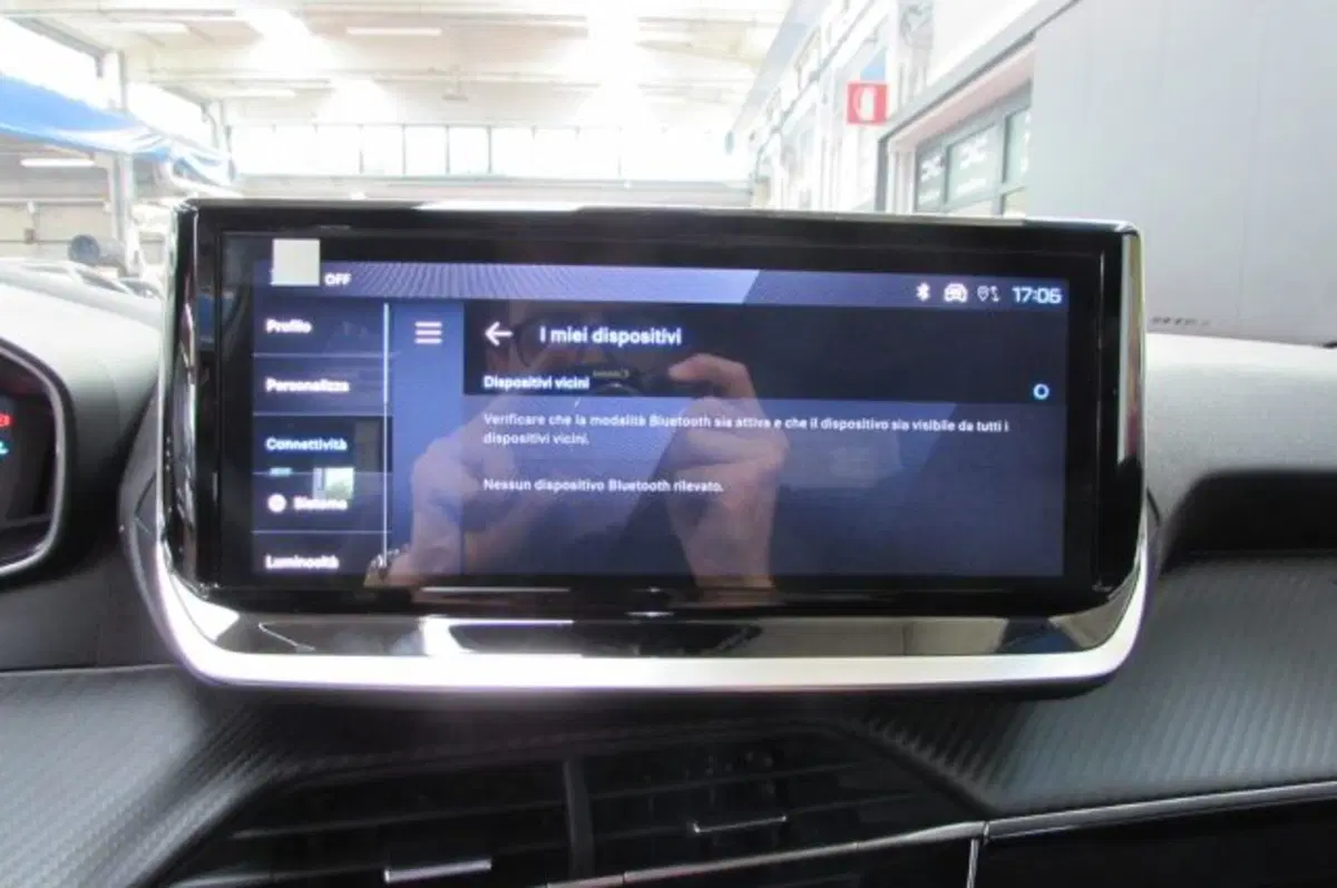 Peugeot 2008 nuova a Milano (9)