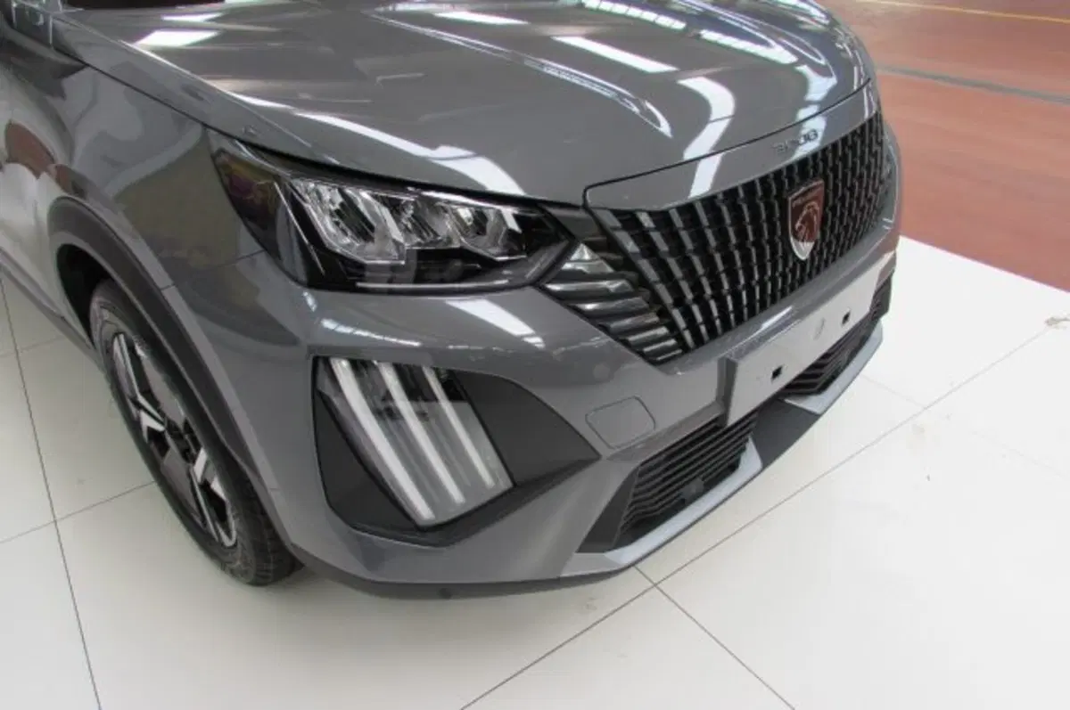 Peugeot 2008 nuova a Milano (17)