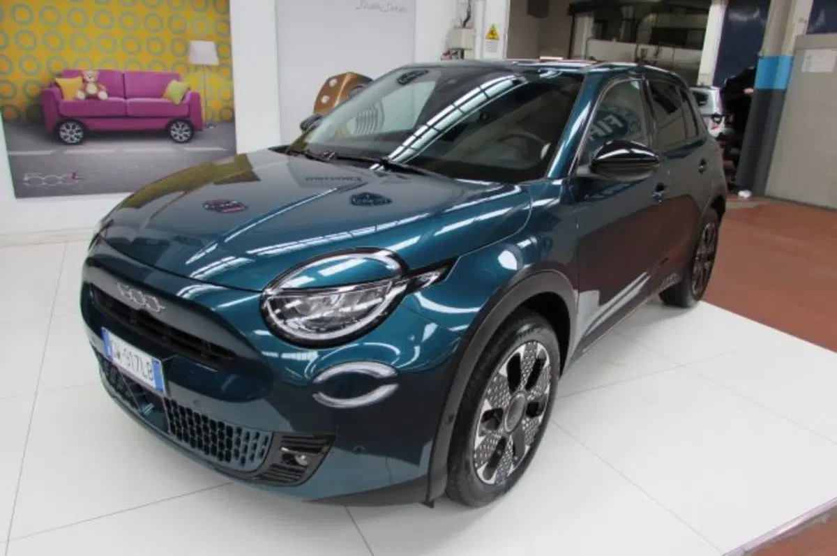 Fiat 600 usata a Milano (2)