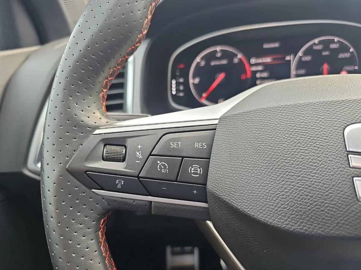 SEAT Ateca usata a Lecco (18)