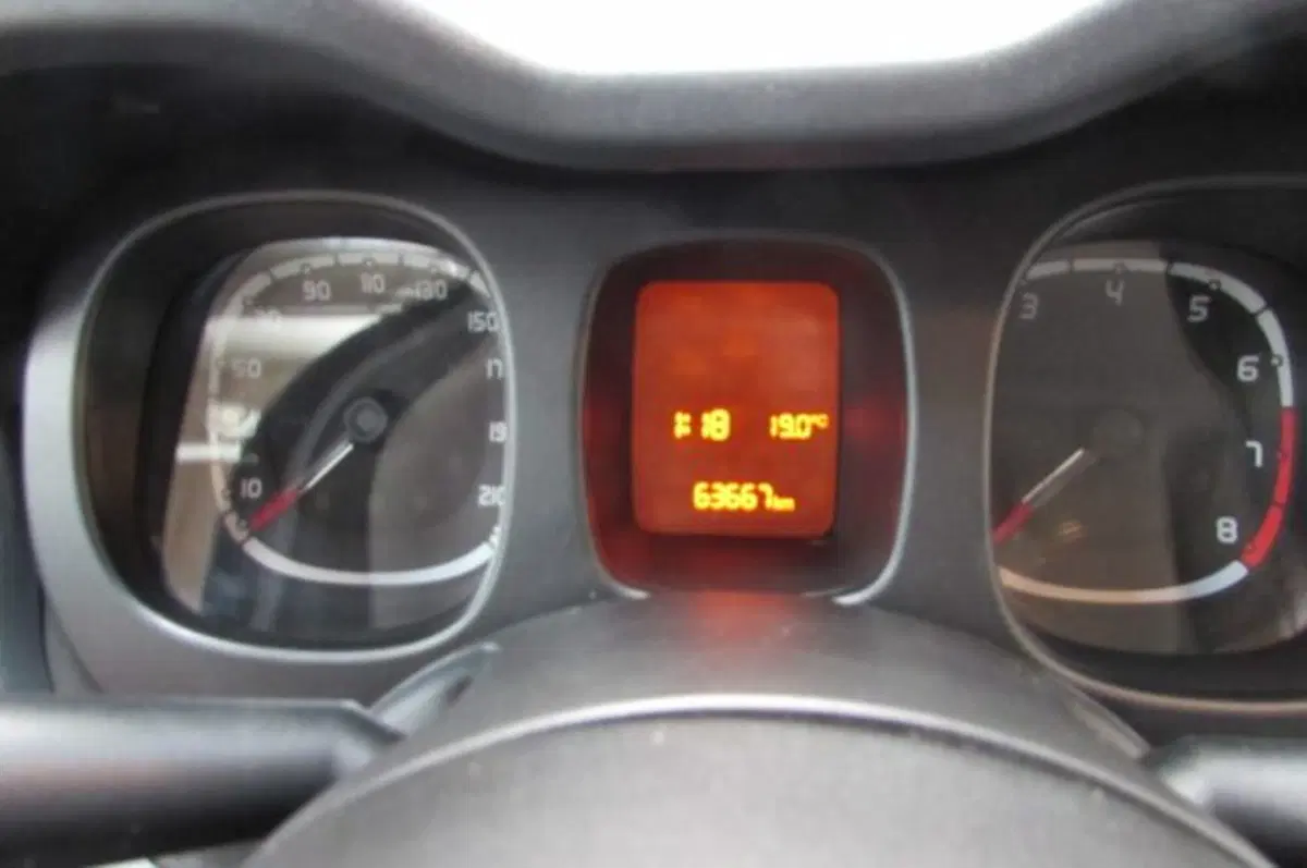 Fiat Panda usata a Milano (12)