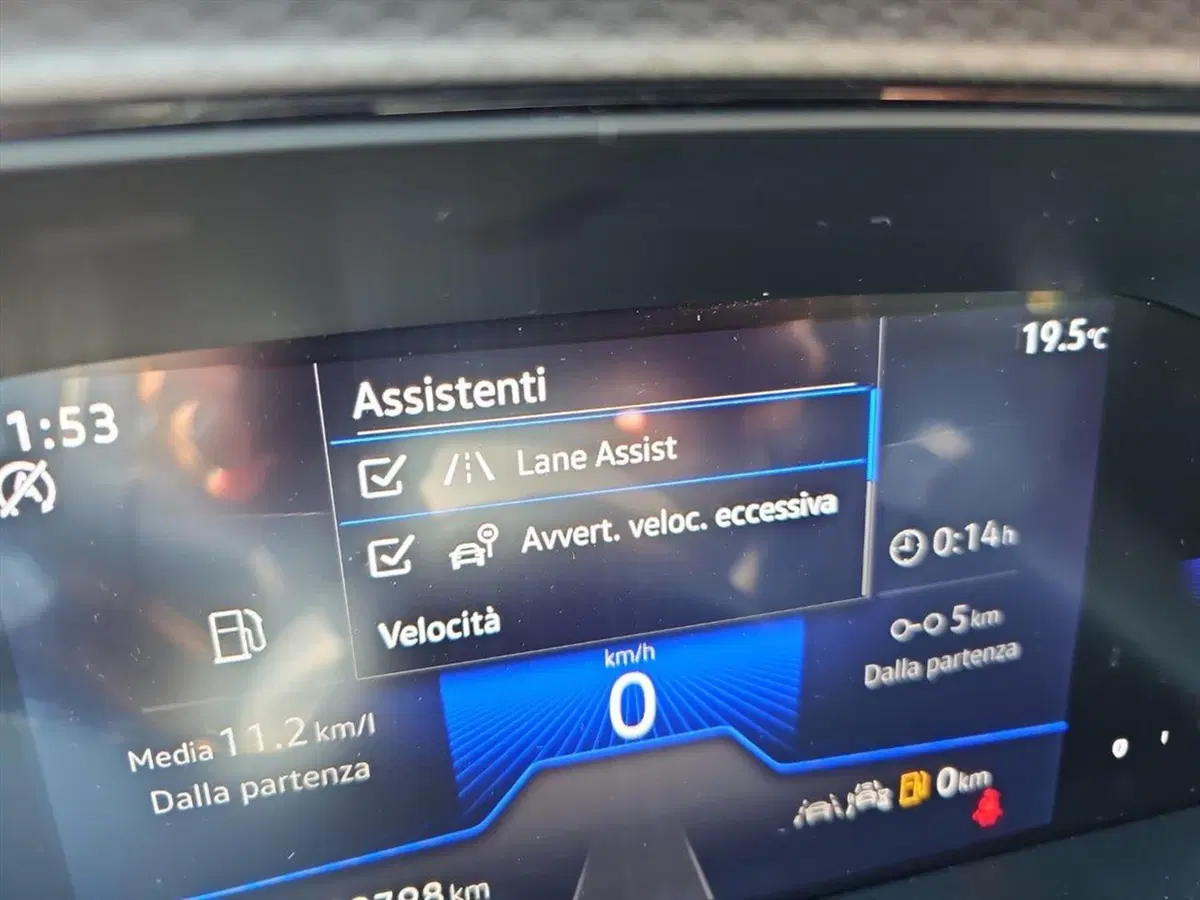 Volkswagen T-Cross usata a Lecco (13)