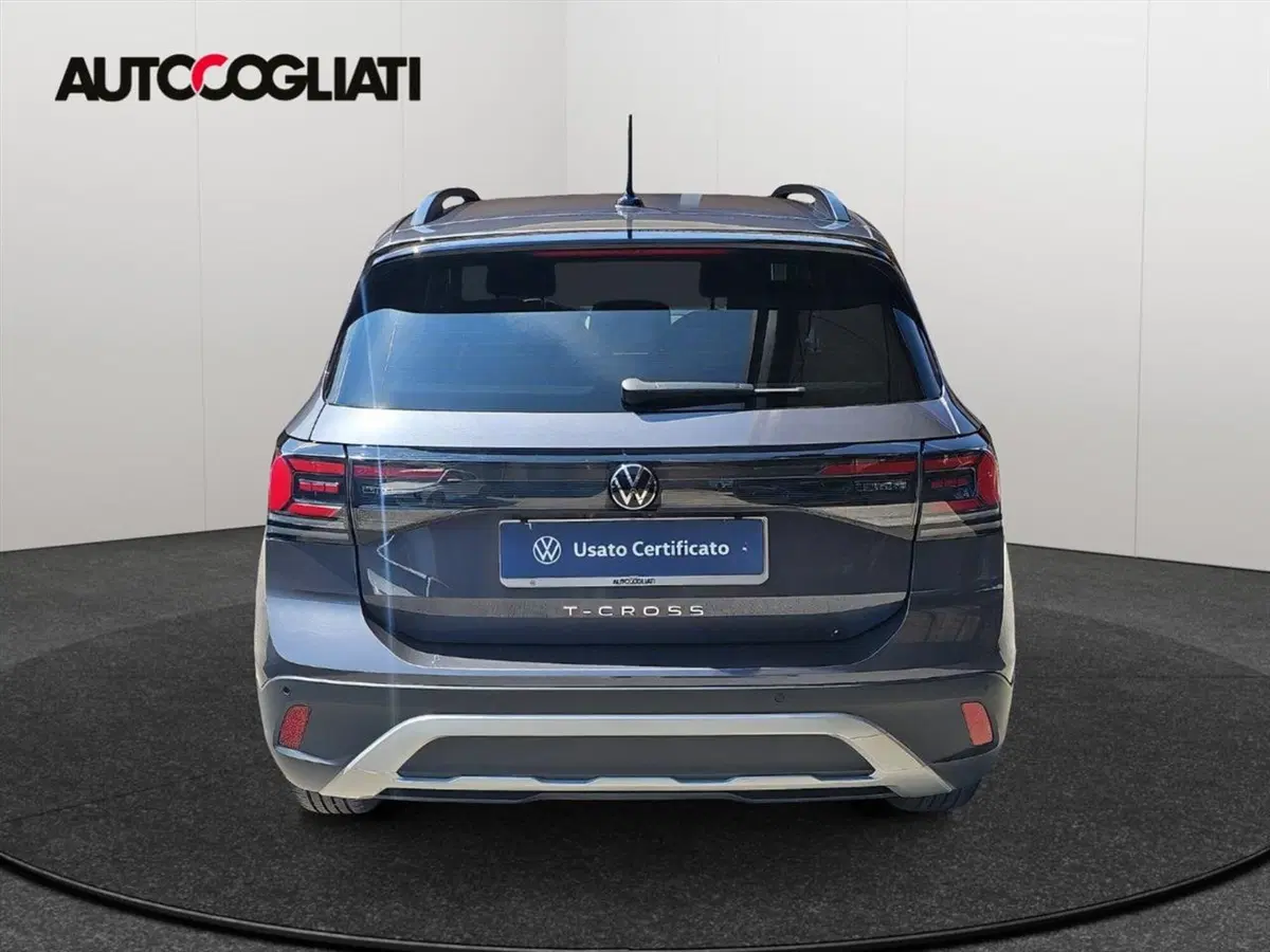 Volkswagen T-Cross usata a Lecco (6)