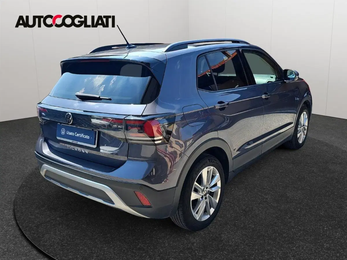 Volkswagen T-Cross usata a Lecco (7)