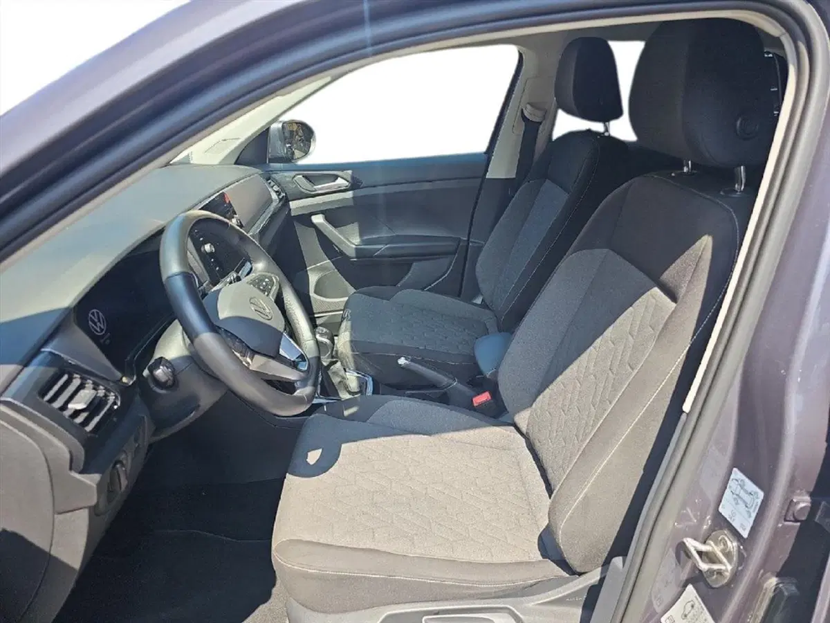 Volkswagen T-Cross usata a Lecco (9)