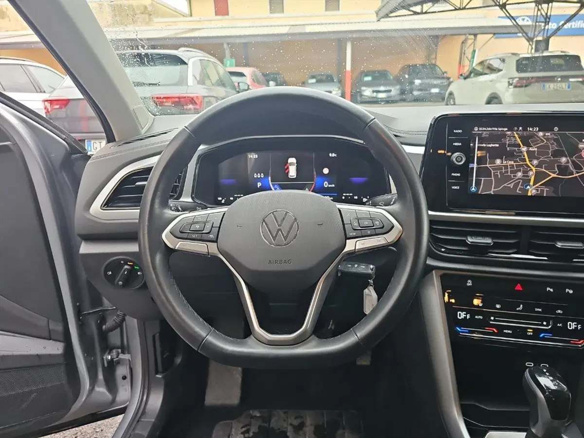Volkswagen T-Roc usata a Lecco (12)