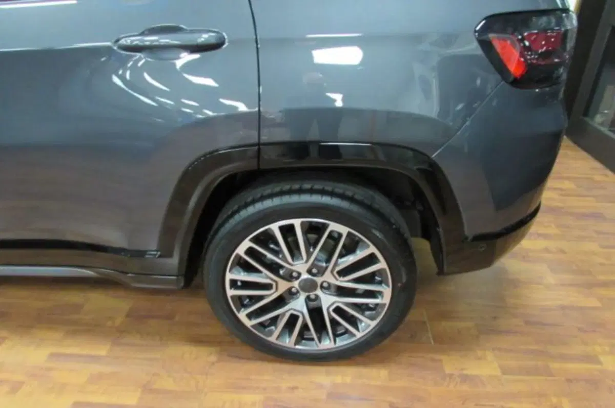 Jeep Compass usata a Milano (5)