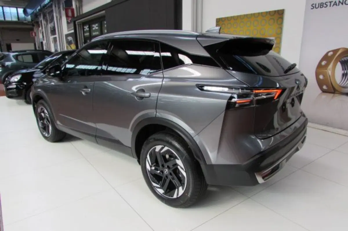 Nissan Qashqai nuova a Milano (3)