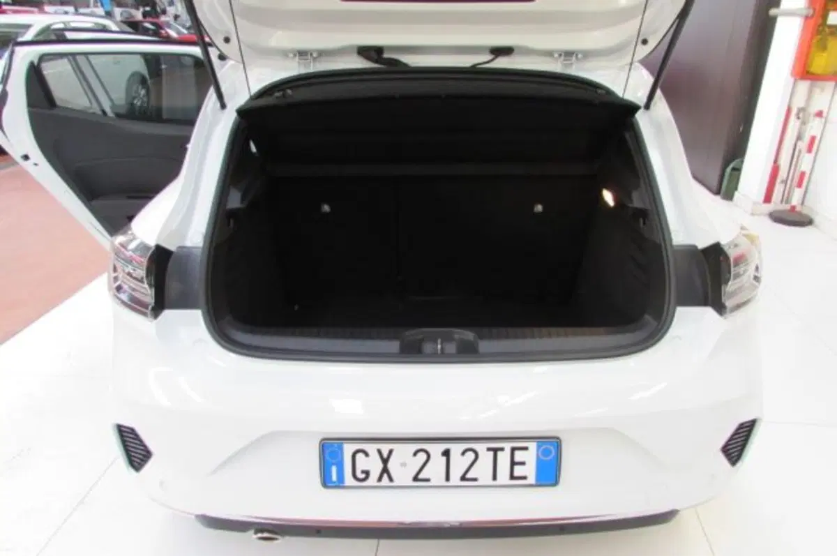 Renault Clio usata a Milano (13)