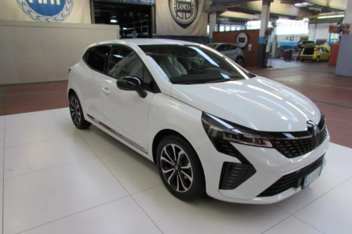 Renault Clio usata a Milano (2)