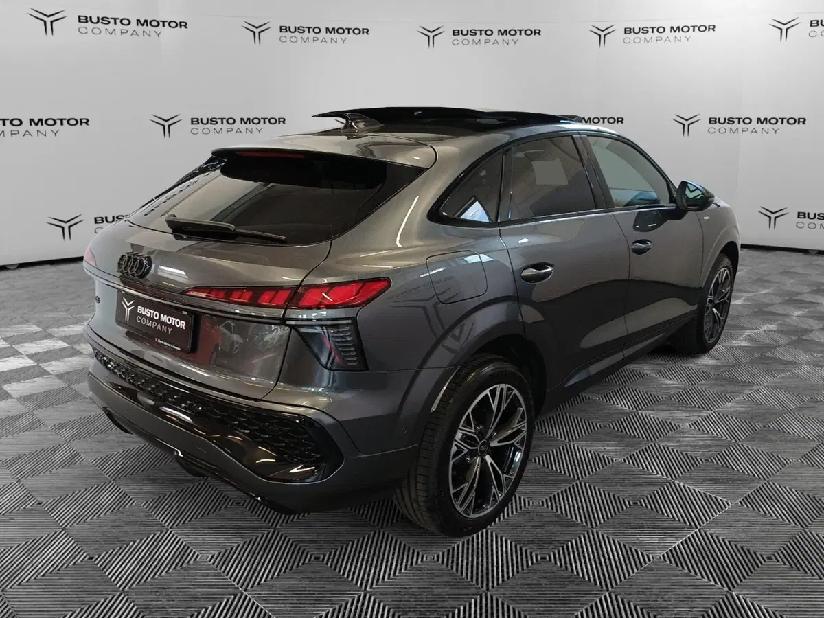 Audi Q3 Sportback usata a Varese (4)