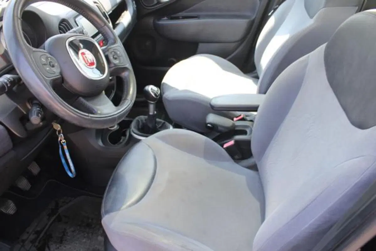 Fiat 500L Living usata a Lecce (10)