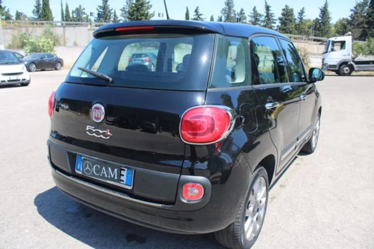 Fiat 500L Living usata a Lecce (6)