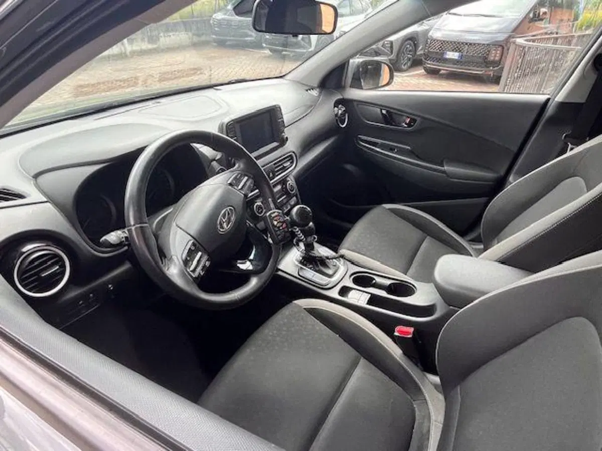 Hyundai Kona usata a Verbano Cusio Ossola (12)