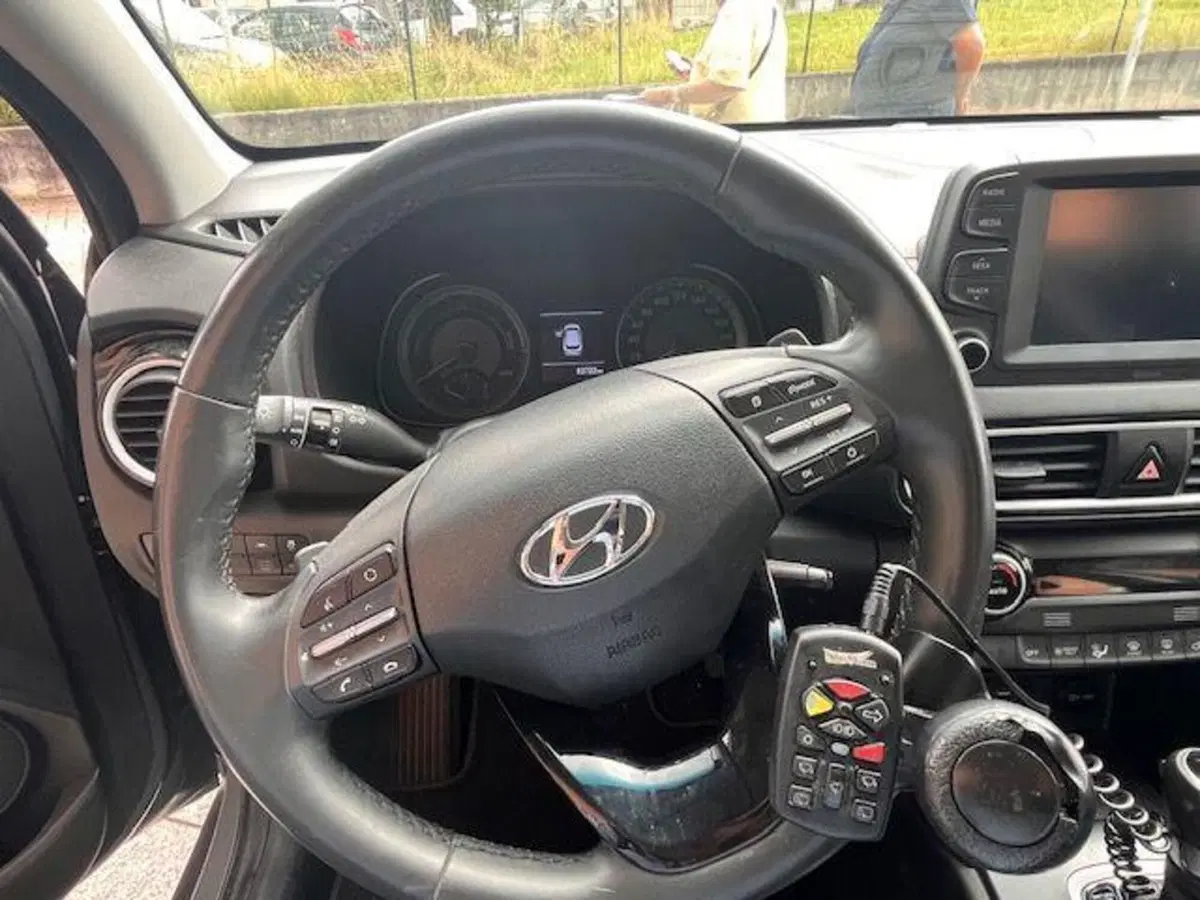 Hyundai Kona usata a Verbano Cusio Ossola (16)