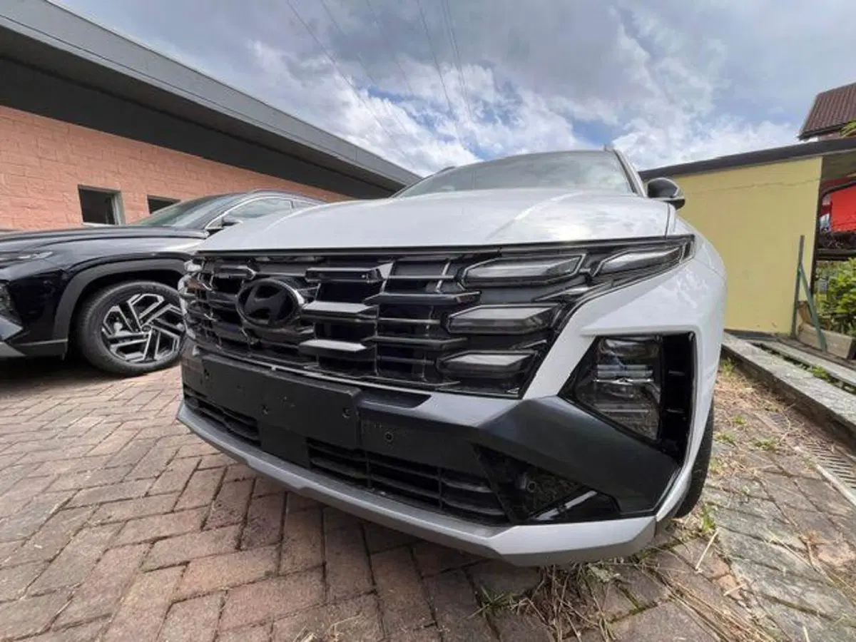 Hyundai Tucson nuova a Verbano Cusio Ossola (10)