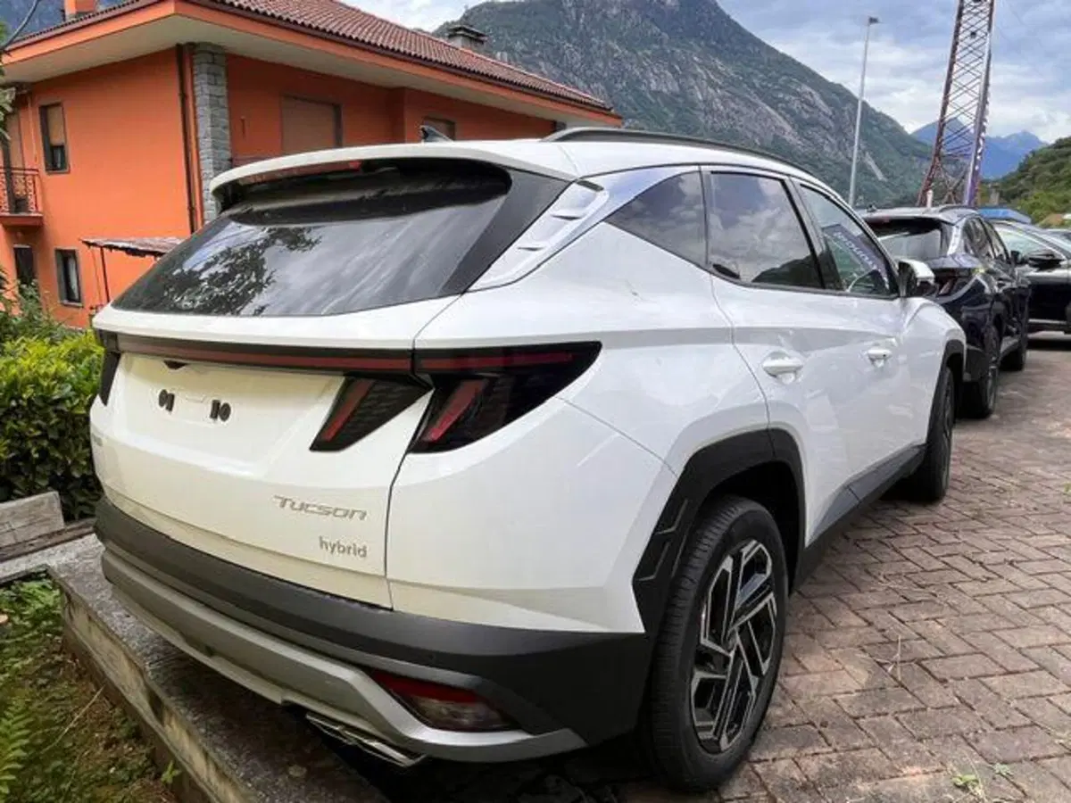 Hyundai Tucson nuova a Verbano Cusio Ossola (5)