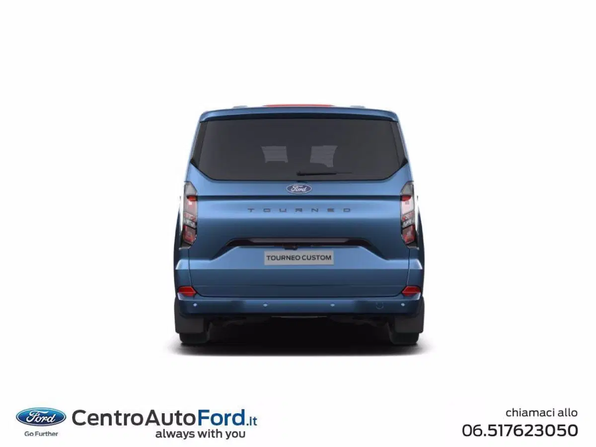 Ford Tourneo Custom nuova a Roma (4)