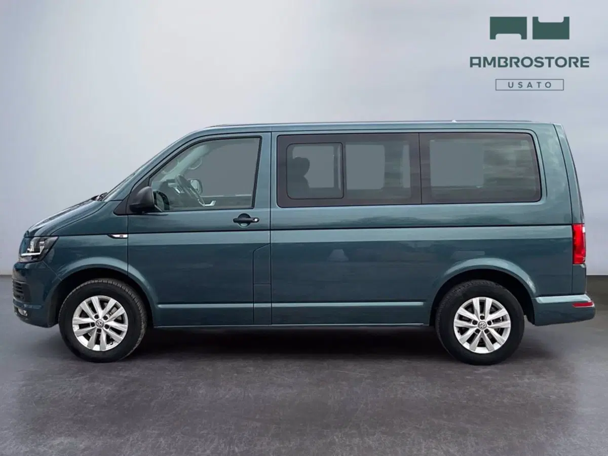 Volkswagen Multivan usata a Milano (8)