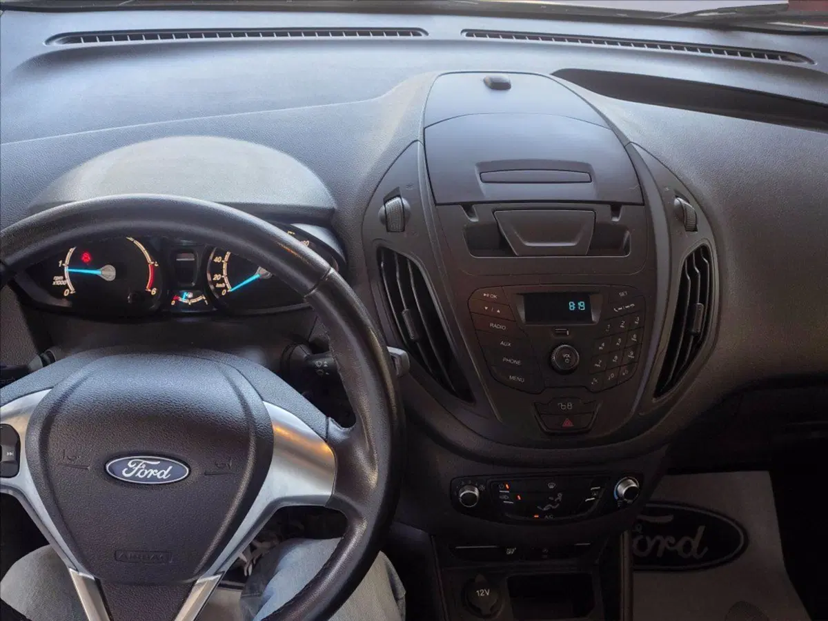 Ford Transit Courier usata a Milano (12)