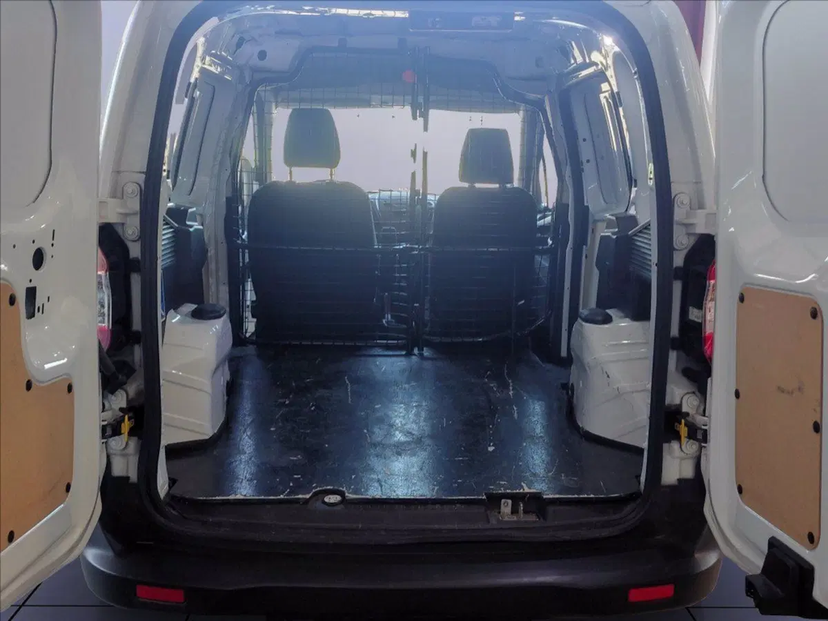Ford Transit Courier usata a Milano (13)