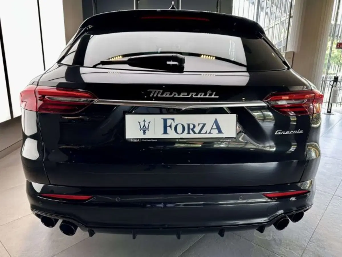 Maserati Grecale usata a Torino (7)